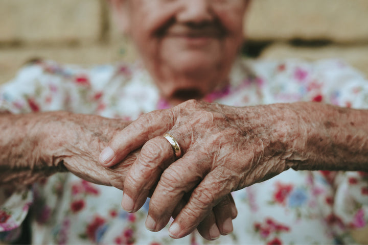 CBD and the Elderly: Debunking Myths and Exploring Health Benefits